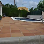 Tenis *