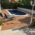 Tenis Vila