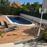 Tenis